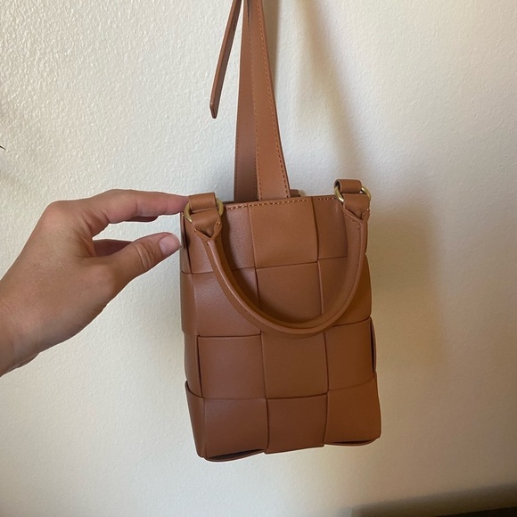 J.Mclaughlin Women’s Garance Woven Leather Handbag Crossbody Bag Tan Resortwear - Picture 10 of 14